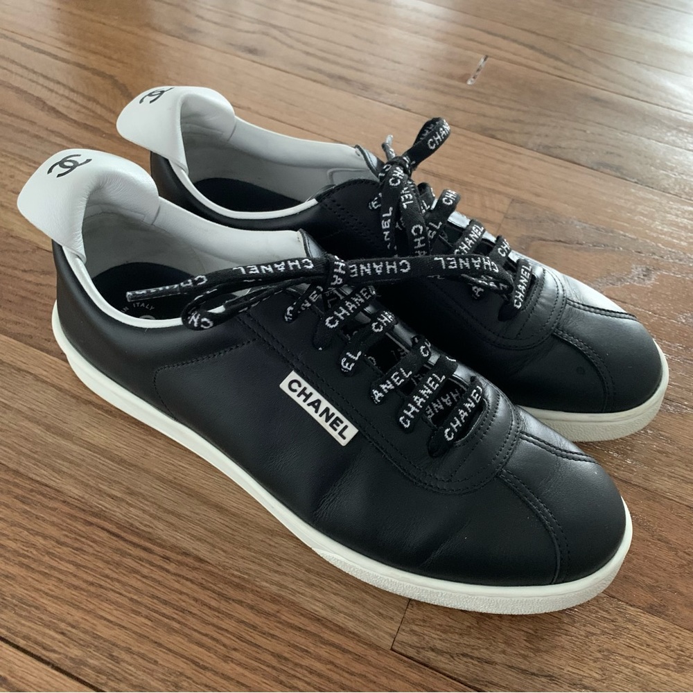 Chanel Black Leather Logo CC Low Top Sneakers Size 39.5